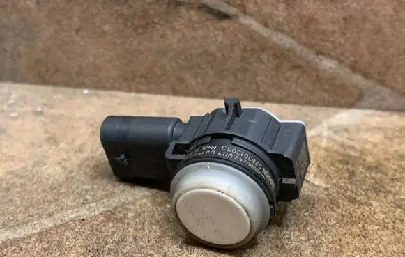 Mercedes-Benz B W246 W242 Parking PDC sensor A0009050242