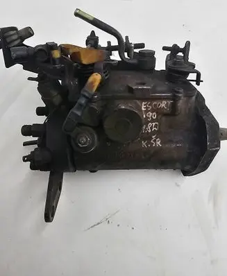 Ford Escort Fuel injection high pressure pump 8443B771B 622101