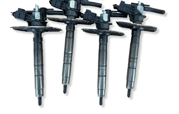 Mercedes-Benz E W212 Fuel injectors set 0445116 03L130277 0H0974