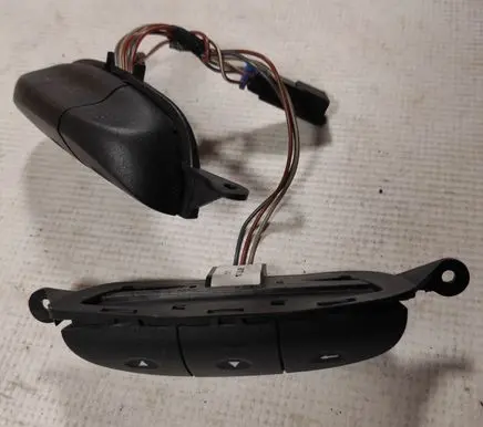 Opel Astra G Steering wheel buttons/switches 90561159