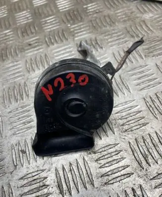 Mercedes-Benz CLS C218 X218 Horn signal A046522