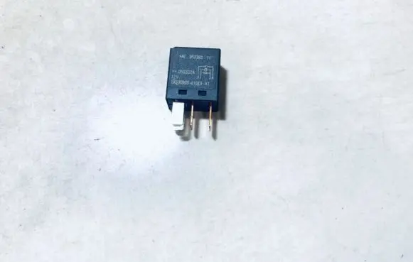 Mitsubishi Colt Other relay mb953382 050332a