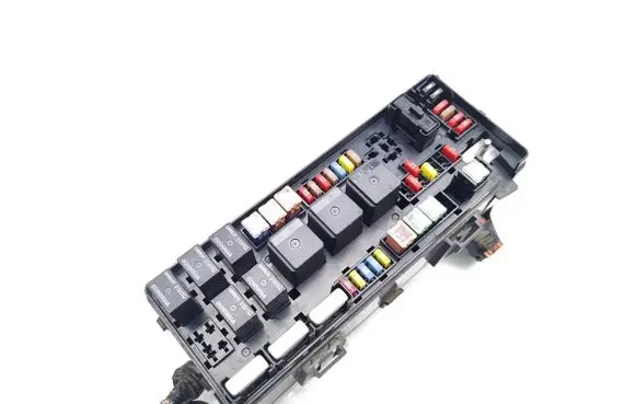 Chrysler 300 - 300C Fuse module P04607558AF 558AF