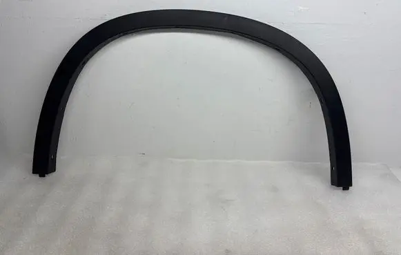 BMW X1 E84 Front arch trim 2990166