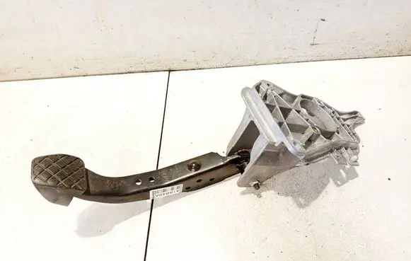 Volkswagen Tiguan Brake pedal 3c2721057g
