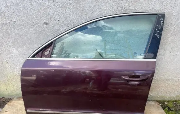 Skoda Superb B6 (3T) Front door