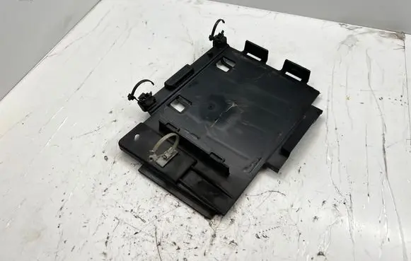 Opel Insignia A Engine control unit holder 13445179