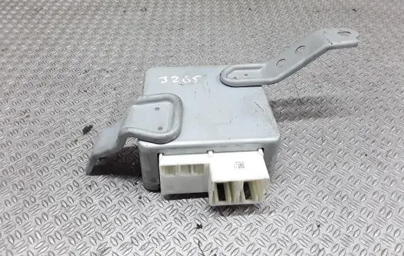 Toyota Yaris Power steering control unit/module 896500D030