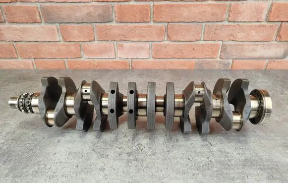 BMW 5 E39 Crankshaft 1714481