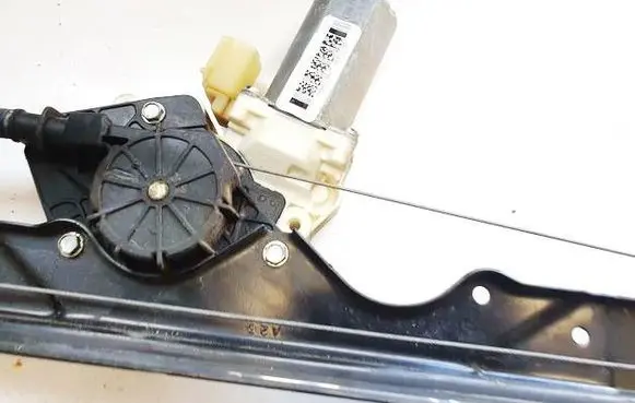 Jeep Grand Cherokee (WK) Front door window regulator motor 3020838B
