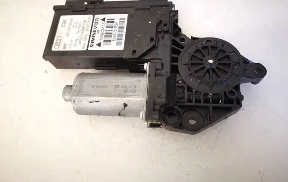 Audi A4 S4 B6 8E 8H Rear door window regulator motor 8E0959802A