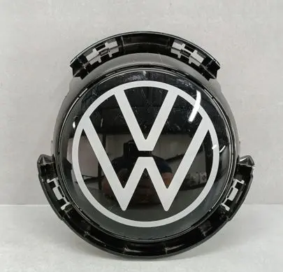 Manufacturer badge logo/emblem