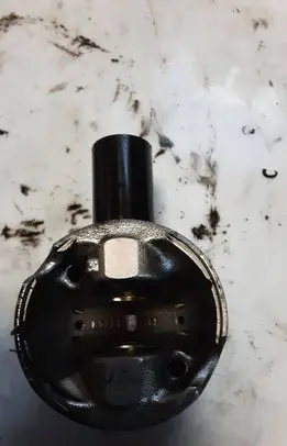 Piston