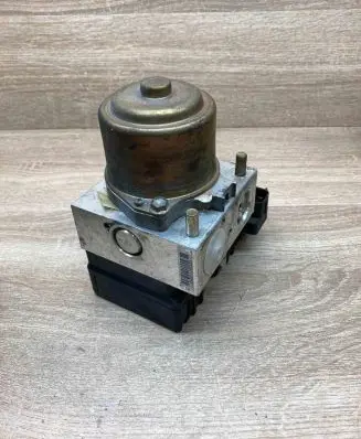 Mitsubishi Pajero ABS Pump MR955425