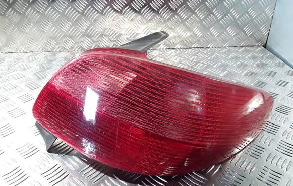 Peugeot 206 Rear/tail lights 2531D