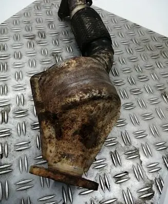 Volkswagen PASSAT B5 Exhaust flexible connection 8D0178E