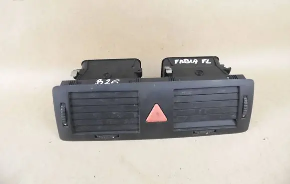 Skoda Fabia Mk1 (6Y) Dashboard side air vent grill/cover trim