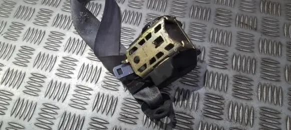 Peugeot 406 Rear seatbelt 16398