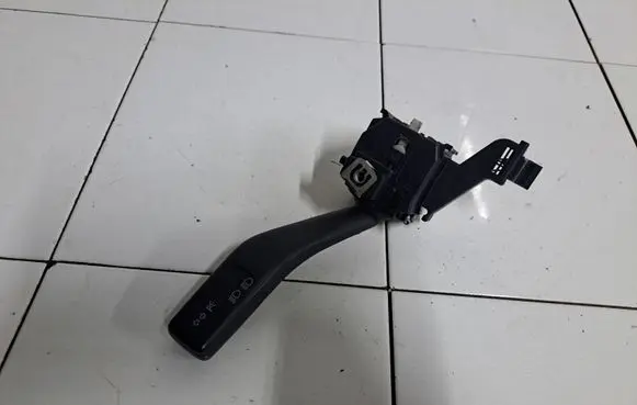 Seat Altea Indicator stalk 1K0953513