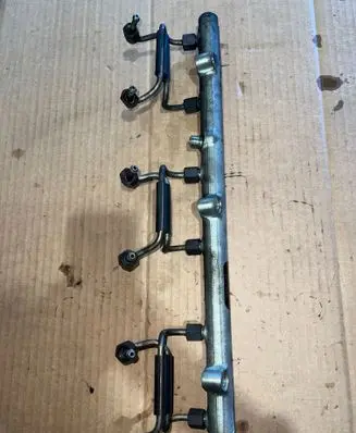 BMW 3 E46 Fuel main line pipe 0445216002