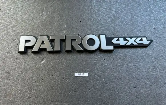 Nissan Patrol Y60 Other badges/marks 9089506J00