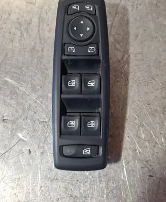 Renault Megane III Electric window control switch 809610006R