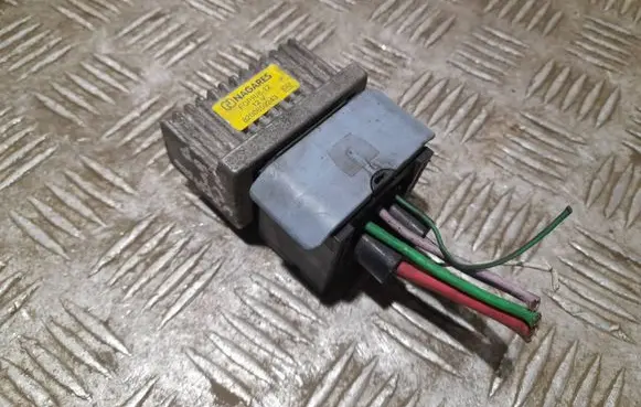 Opel Vivaro Glow plug pre-heat relay 8200859243