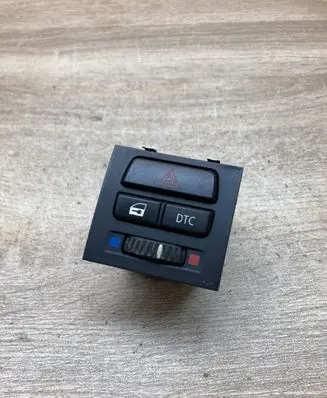 BMW 3 E90 E91 Hazard light switch 9132421