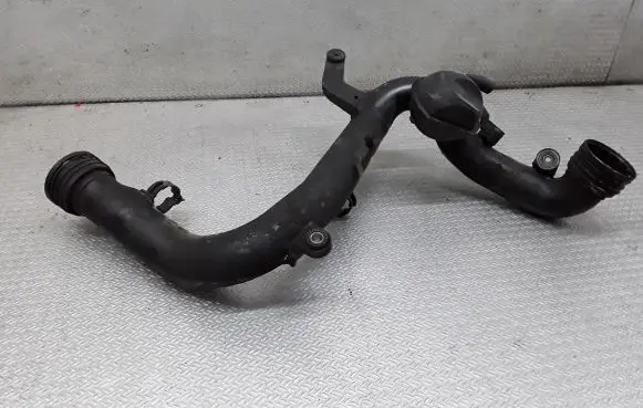 Intercooler hose/pipe