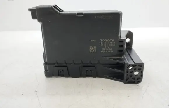 Toyota RAV 4 (XA40) Other control units/modules 8865042551