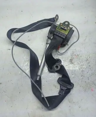 Audi A6 S6 C4 4A Front seatbelt