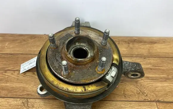 Chevrolet Corvette C6 Rear wheel hub spindle/knuckle zwrotnicaltc6