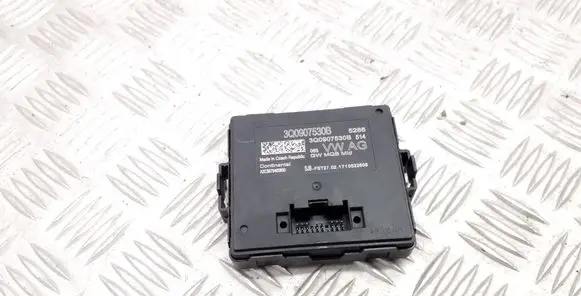 Audi A3 S3 8V Gateway control module 3Q0907530B
