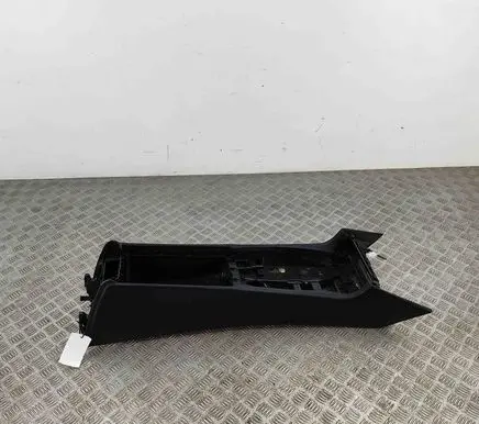 Mercedes-Benz CLS C218 X218 Center console A2186801602