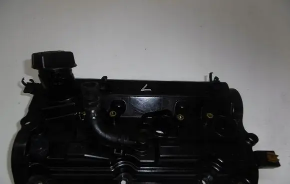 Infiniti QX70 S51 Rocker cam cover 