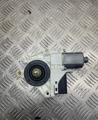 Renault Latitude (L70) Rear door window regulator motor 827300007R 920838006 918205101