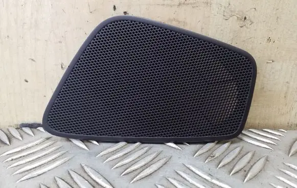 Side speaker trim/cover