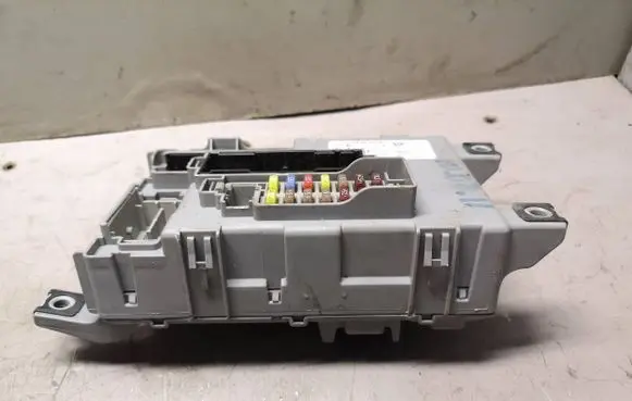 Fiat Fiorino Fuse module 01368890080 116RI000674 116RA000013