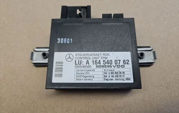 Mercedes-Benz GL X164 Tire pressure control unit A1645400762 1645400762