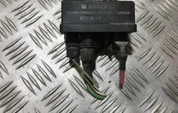 Glow plug pre-heat relay