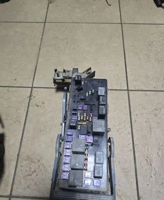 Fiat Freemont Fuse box set 13748474