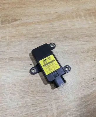 Hyundai i40 ESP acceleration yaw rate sensor 956902T250