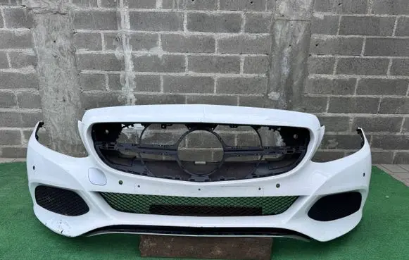 Mercedes-Benz C W205 Front bumper 