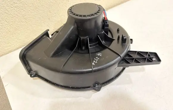 Volkswagen Polo V 6R Heater fan/blower 273069224