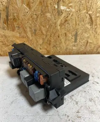 Mercedes-Benz E W211 Fuse module 2115457701