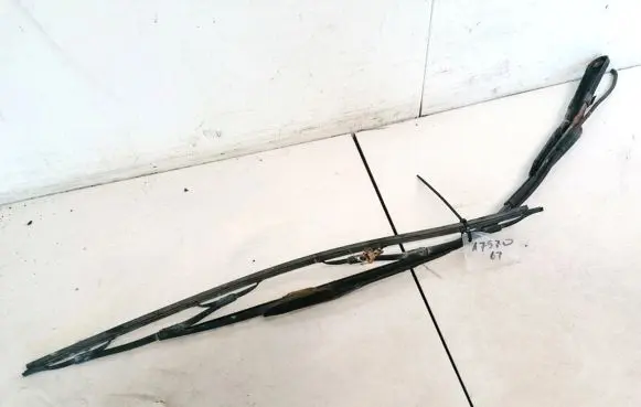 Iveco Daily 40.8 Front wiper blade arm 80005697B