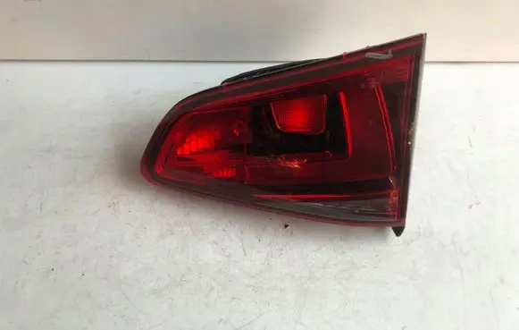 Volkswagen Golf VII Tailgate rear/tail lights