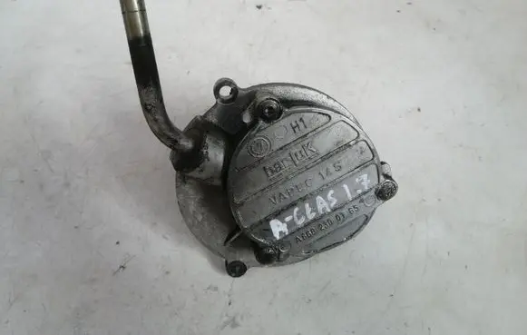 Mercedes-Benz A W168 Vacuum pump A6682300165