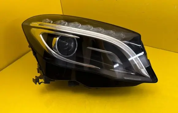 Mercedes-Benz GLA W156 X156 Headlight/headlamp A1569061800