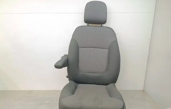 Renault Trafic III (X82) Front driver seat X827616 0FAVGX82